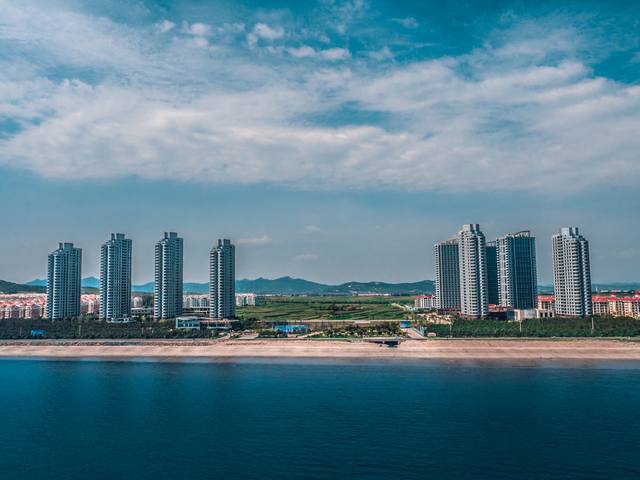 长城文华花苑---蓝天白云下，浪涌白沙滩的高端生活、度假休闲小区!!!(图2)